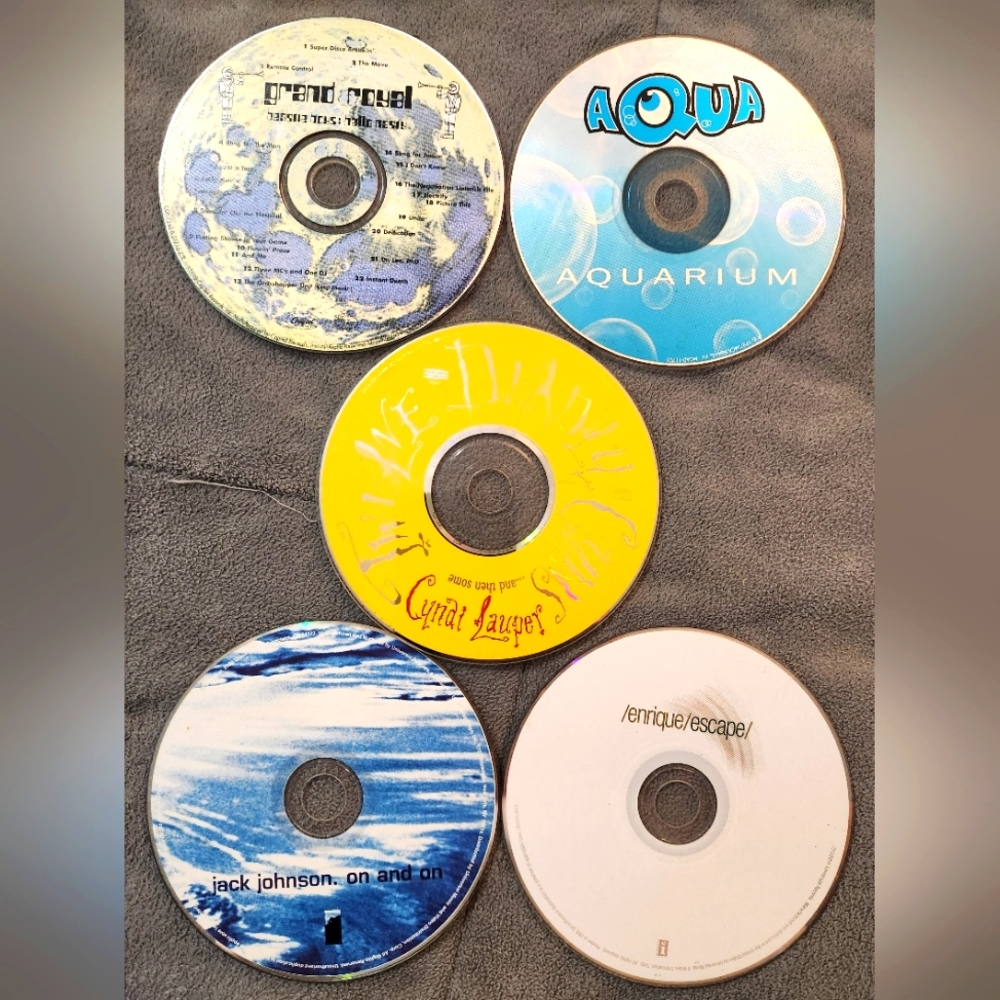 5 Compact Disc's